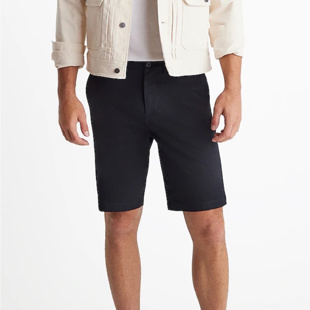 Men’s Express Hyper Stretch Chino Shorts - Size 34